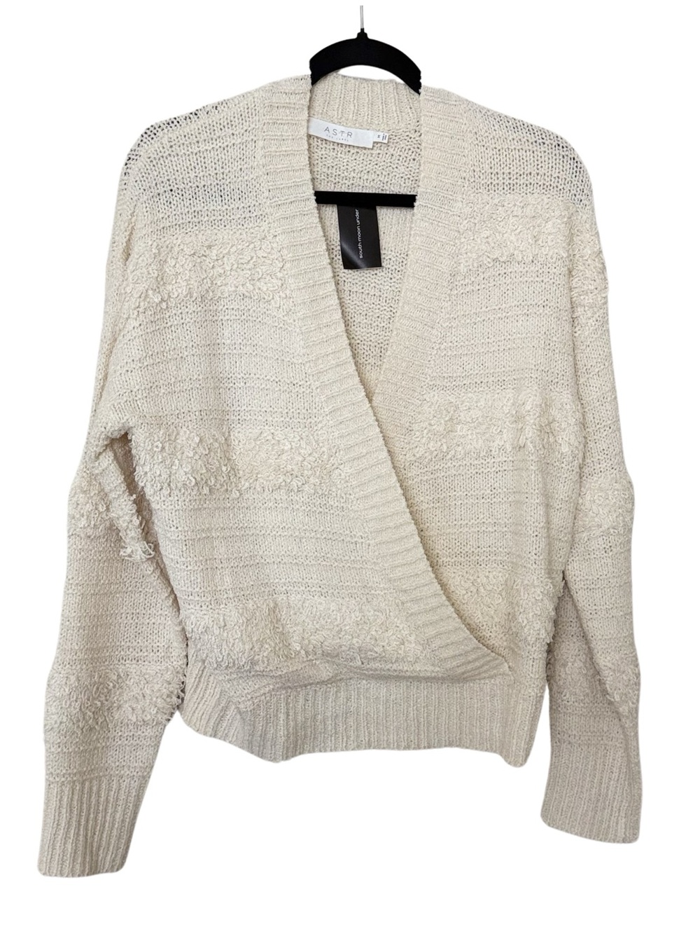 Astr Cream Textured Wrap V-Neck Sweater Size M